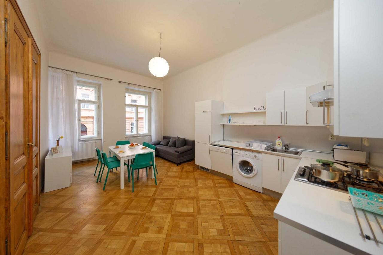 Apartment Manesova 4 Prága Kültér fotó